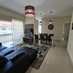 novo e aconchegante apartamento a 90 metros da praia de bombinhas